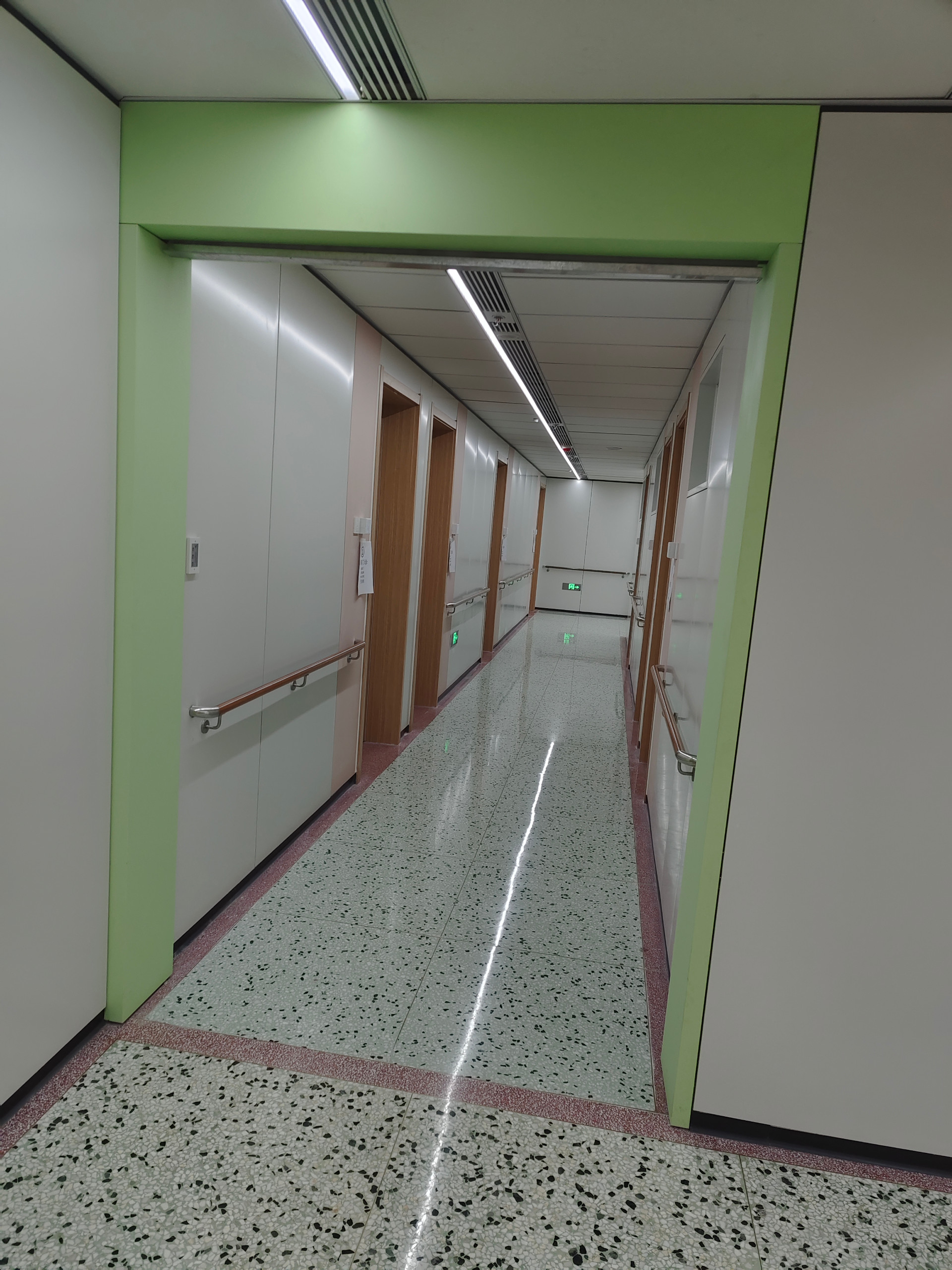 医院办公室门-2